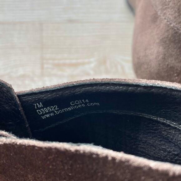 Born Kenley Suede Heeled Ankle Boots | Grey Size 7‎ - Picture 8 of 9